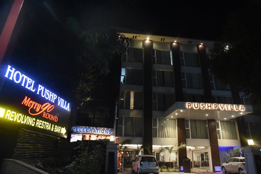 http://www.hotelpushpvilla.com